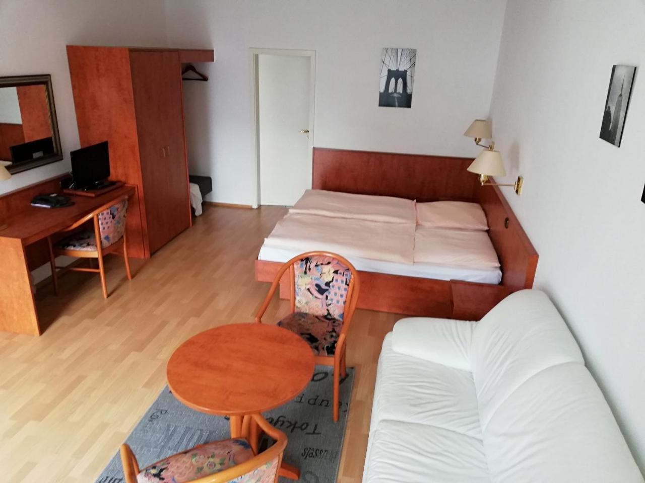 Hotel Dorfschaenke Büdelsdorf Zewnętrze zdjęcie