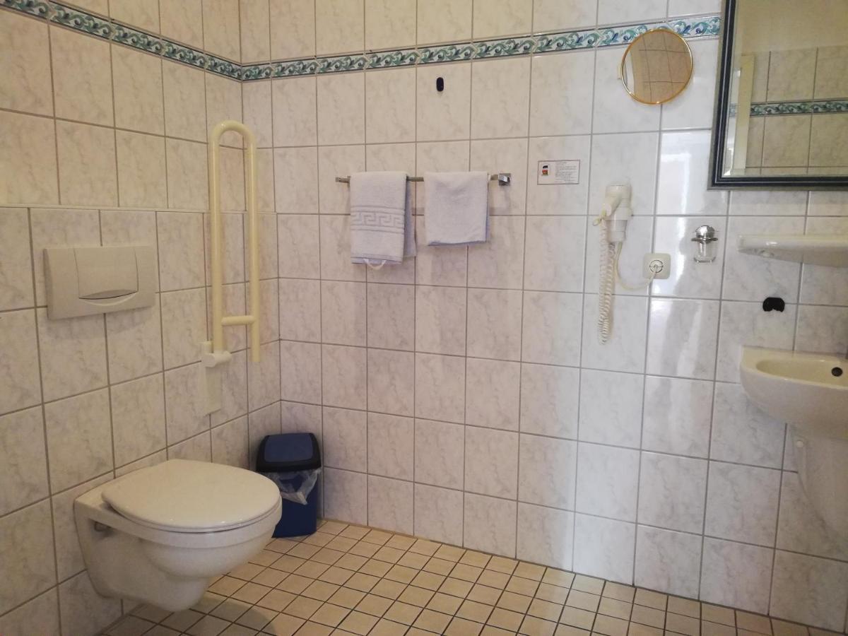 Hotel Dorfschaenke Büdelsdorf Zewnętrze zdjęcie
